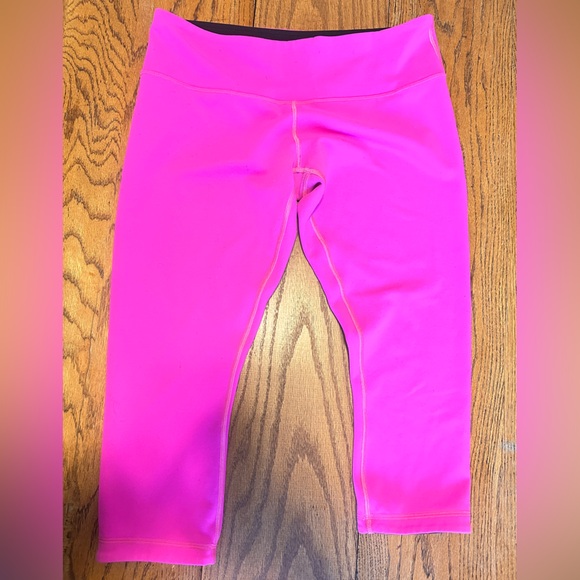 Lululemon crop legging 8 - Picture 5 of 6